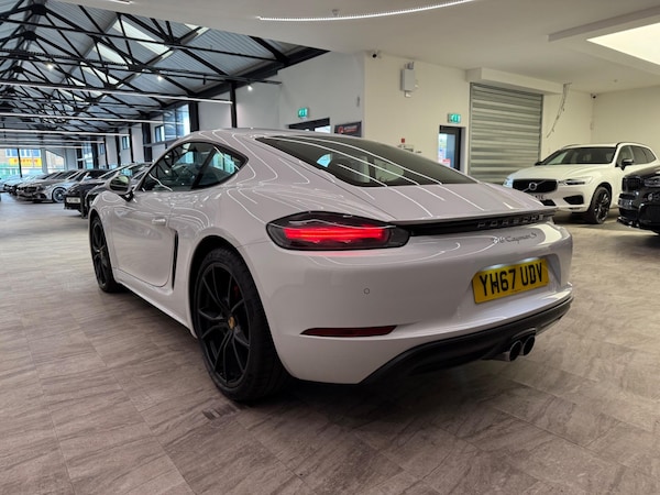 Used Porsche 718 Cayman 2017 for sale - 76084564: Photo 5