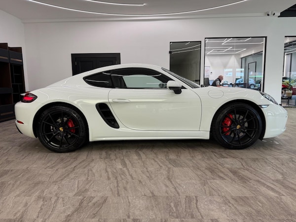 Used Porsche 718 Cayman 2017 for sale - 76084564: Photo 8