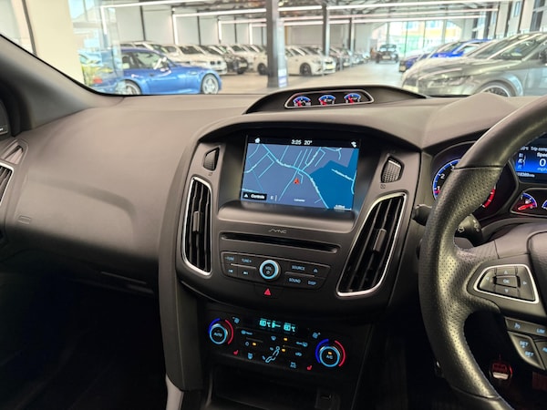 Used Ford Focus 2017 for sale - 76109208: Photo 23