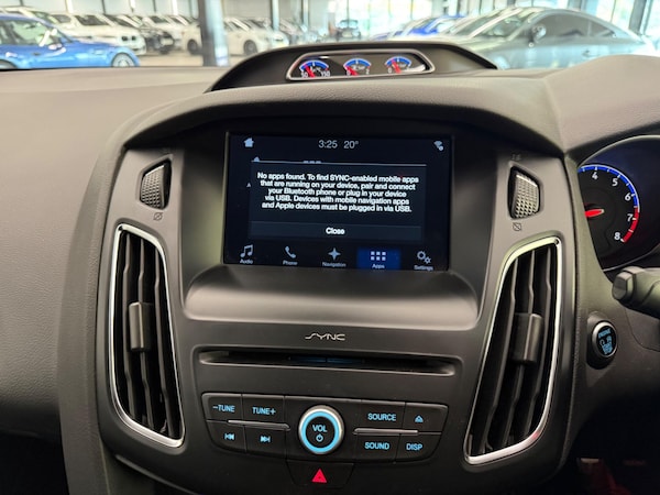 Used Ford Focus 2017 for sale - 76109208: Photo 27