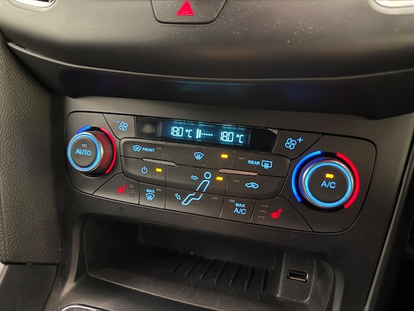 Used Ford Focus 2017 for sale - 76109208: Photo 29