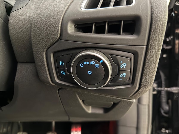 Used Ford Focus 2017 for sale - 76109208: Photo 33