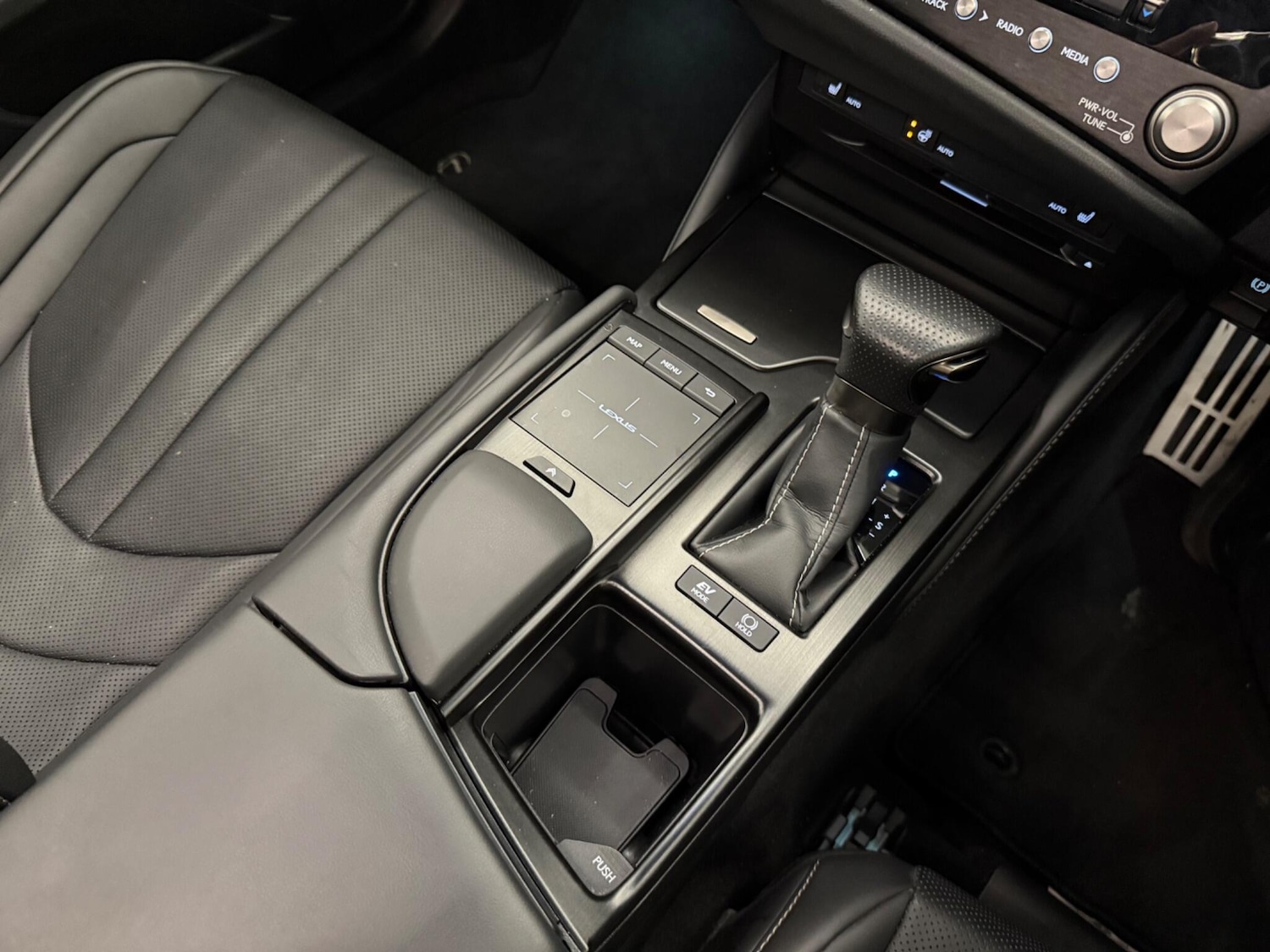 Used Lexus ES 2022 for sale - 76083940: Photo 35