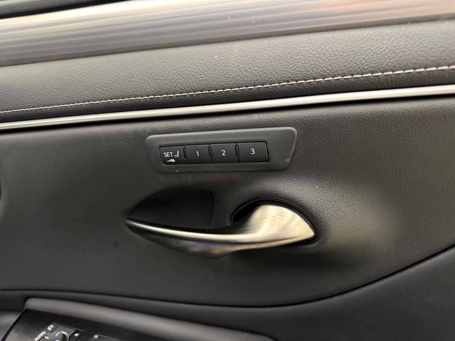 Used Lexus ES 2022 for sale - 76083940: Photo 38