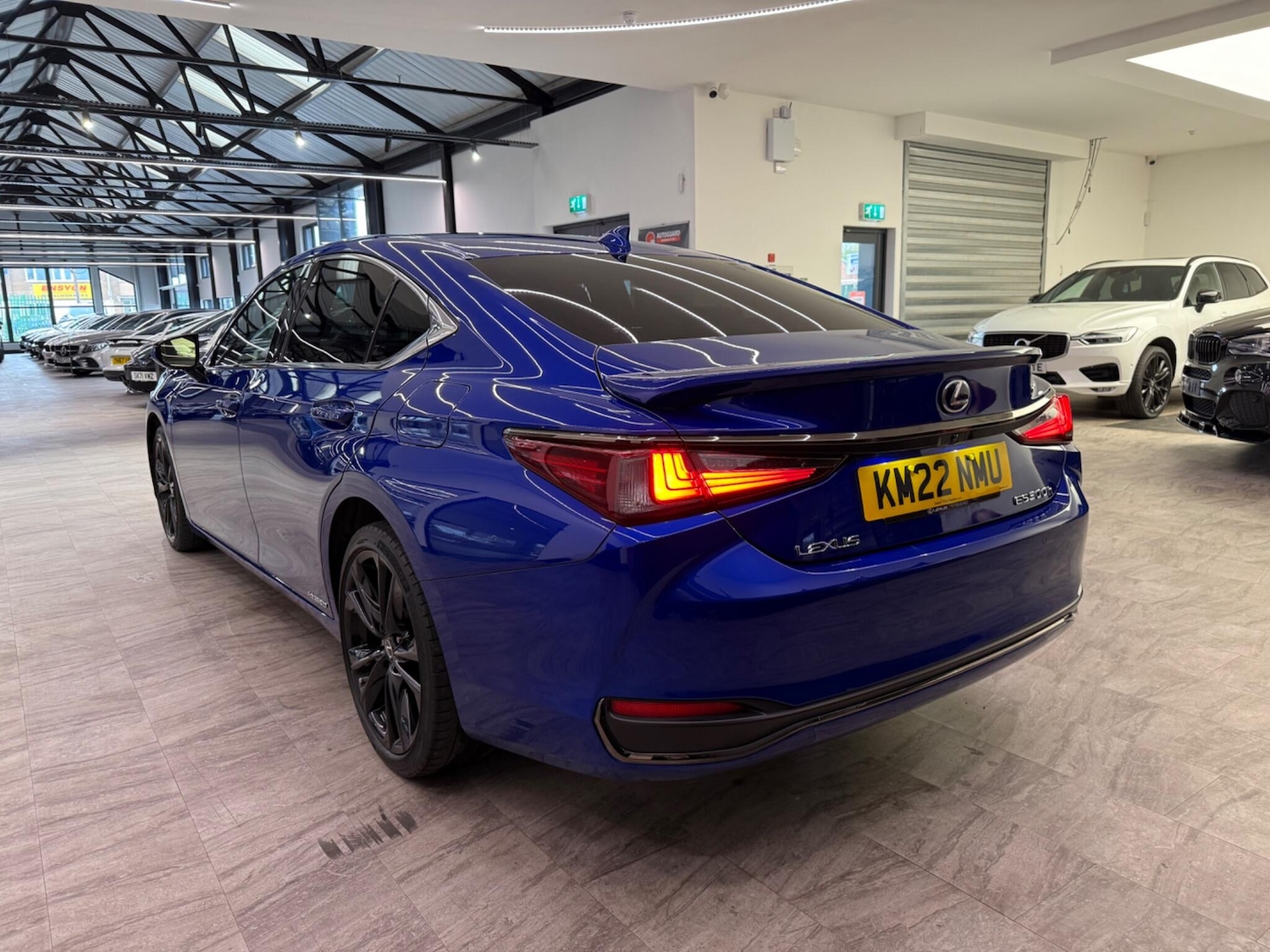 Used Lexus ES 2022 for sale - 76083940: Photo 5