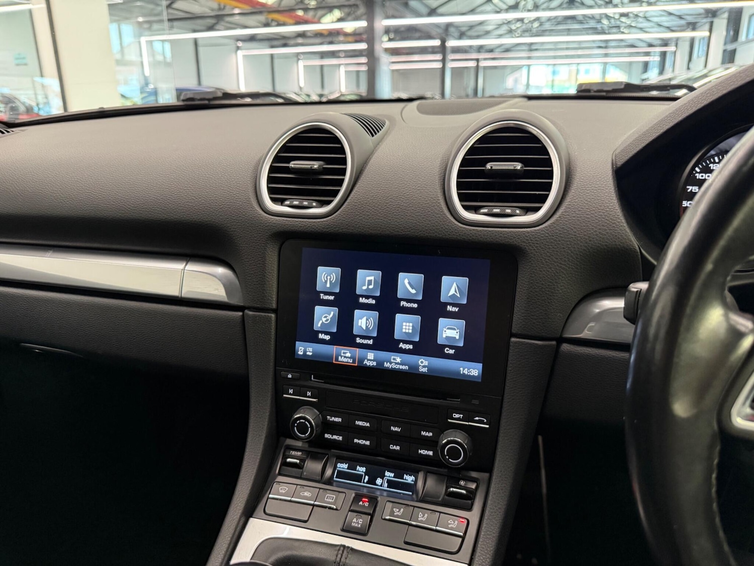 Used Porsche Cayman 2017 for sale - 76499585: Photo 22