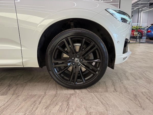 Used Volvo XC60 2019 for sale - 75638063: Photo 10