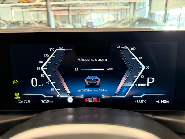 Used BMW i4 2022 for sale - 76215538: Photo 24