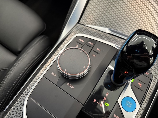 Used BMW i4 2022 for sale - 76215538: Photo 32