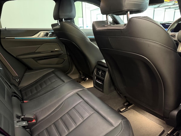 Used BMW i4 2022 for sale - 76215538: Photo 38