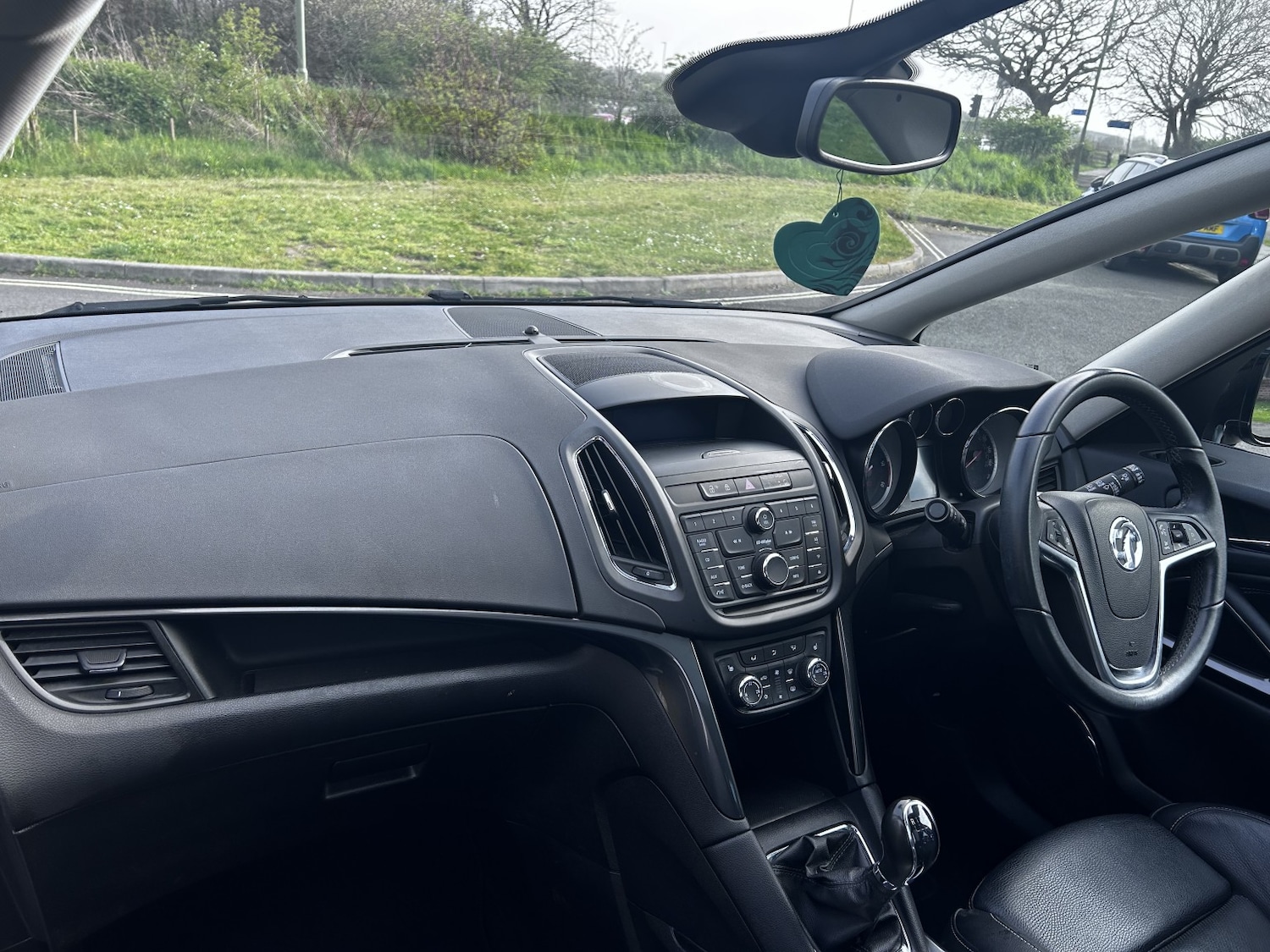 Used Vauxhall Zafira 2015 for sale - 77991733: Photo 14