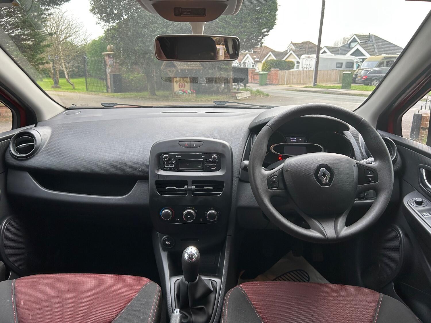 Used Renault Clio 2013 for sale - 76605965: Photo 9