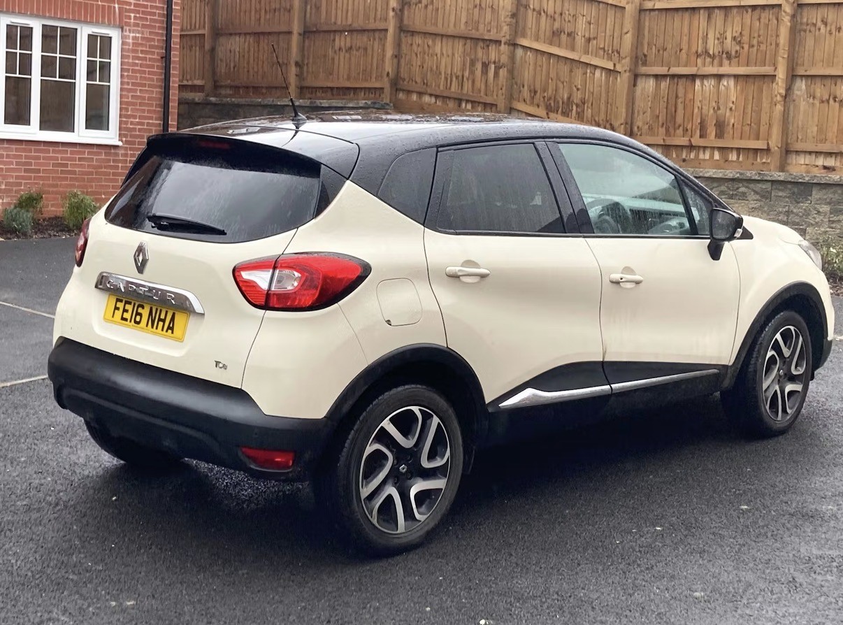 Used Renault Captur 2016 for sale - 77220517: Photo 2