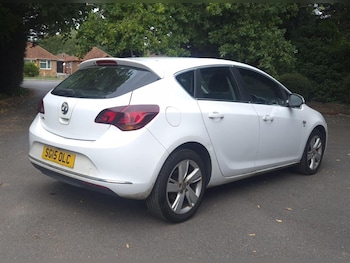 Used Vauxhall Astra 2015 for sale - 75608209: Photo