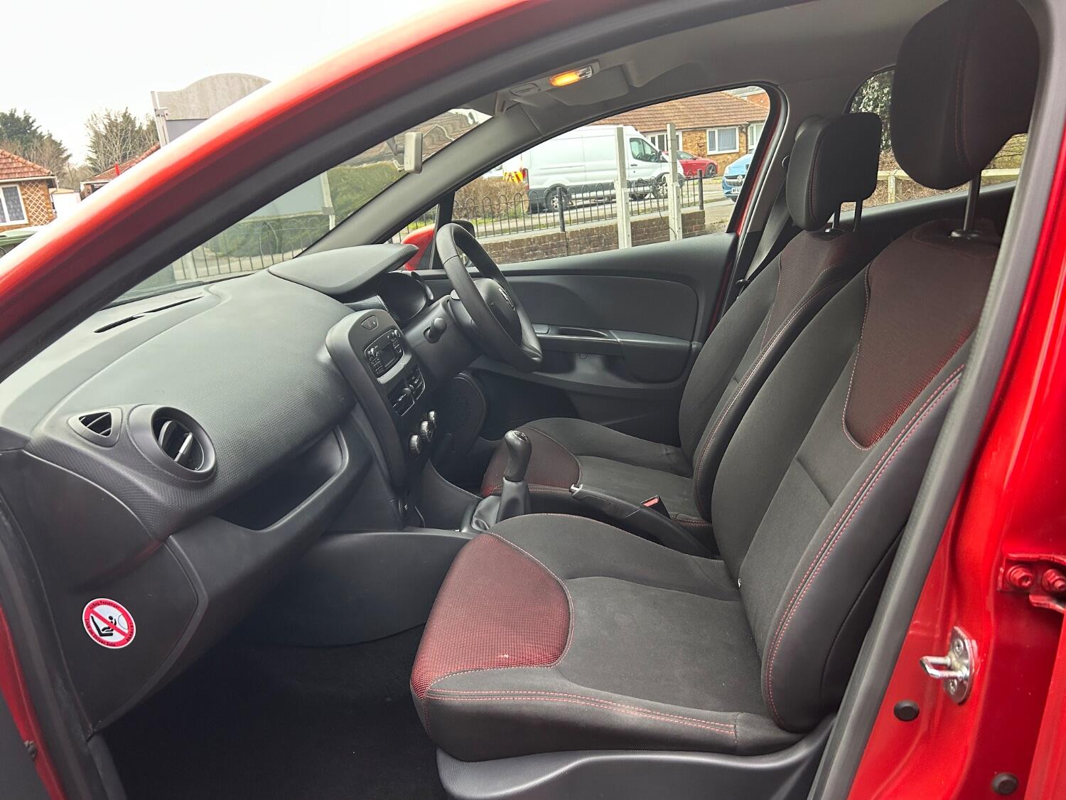 Used Renault Clio 2013 for sale - 76407532: Photo 15