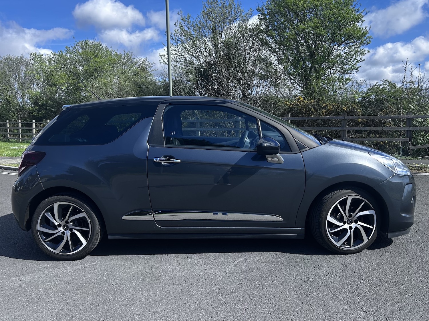 Used Citroen DS3 2015 for sale - 78145862: Photo 2