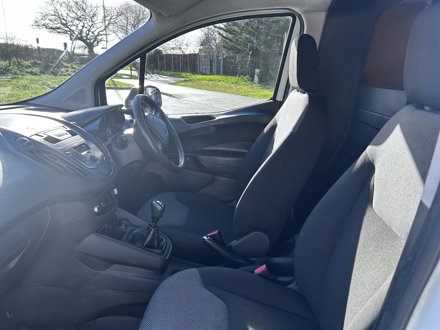 Used Ford Transit Courier 2018 for sale - 77357270: Photo 14