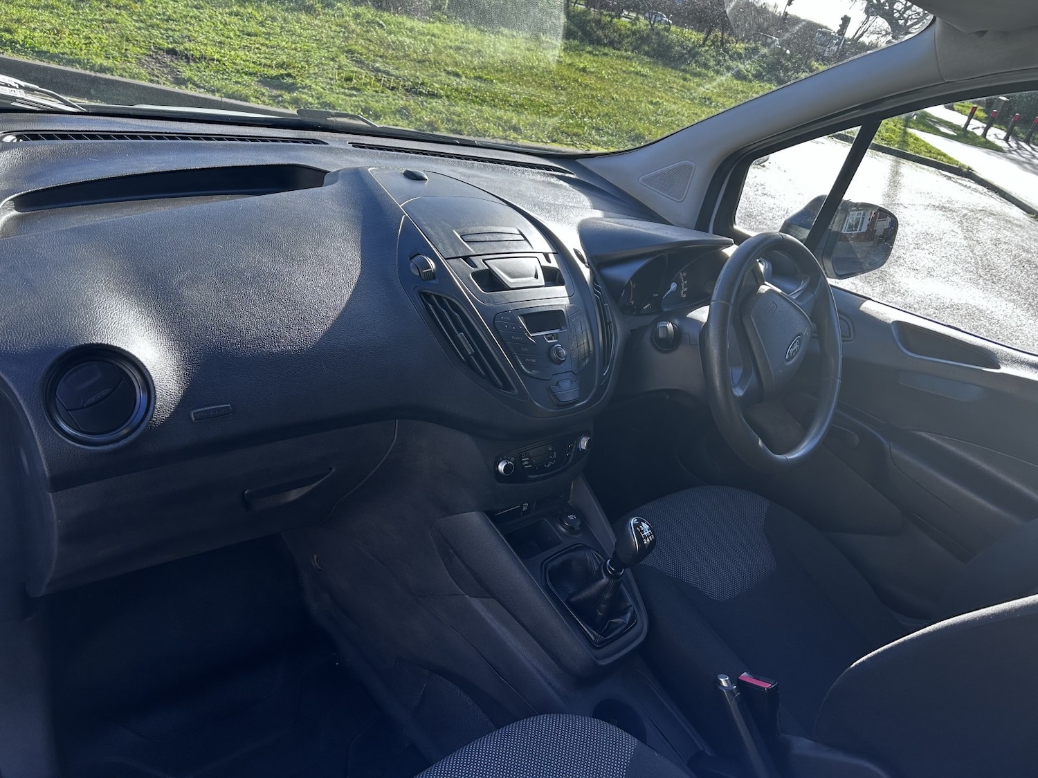 Used Ford Transit Courier 2018 for sale - 77357270: Photo 15