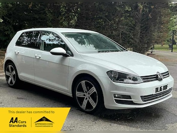 Volkswagen - Golf