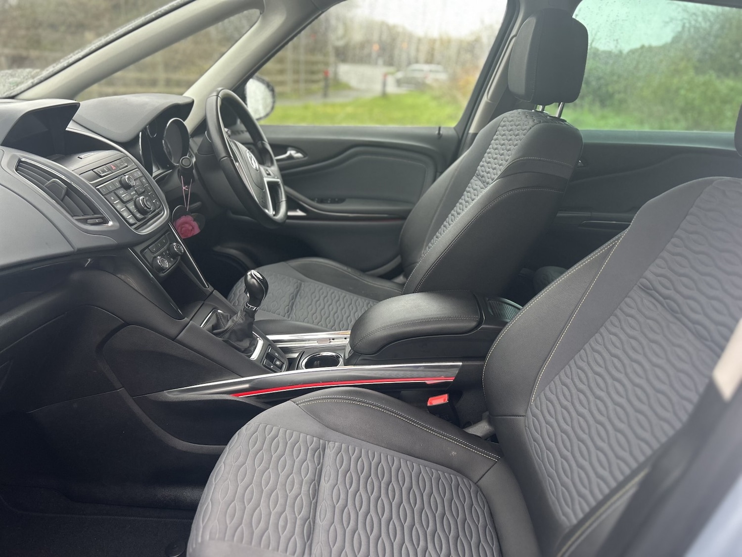 Used Vauxhall Zafira Tourer 2015 for sale - 76725556: Photo 14