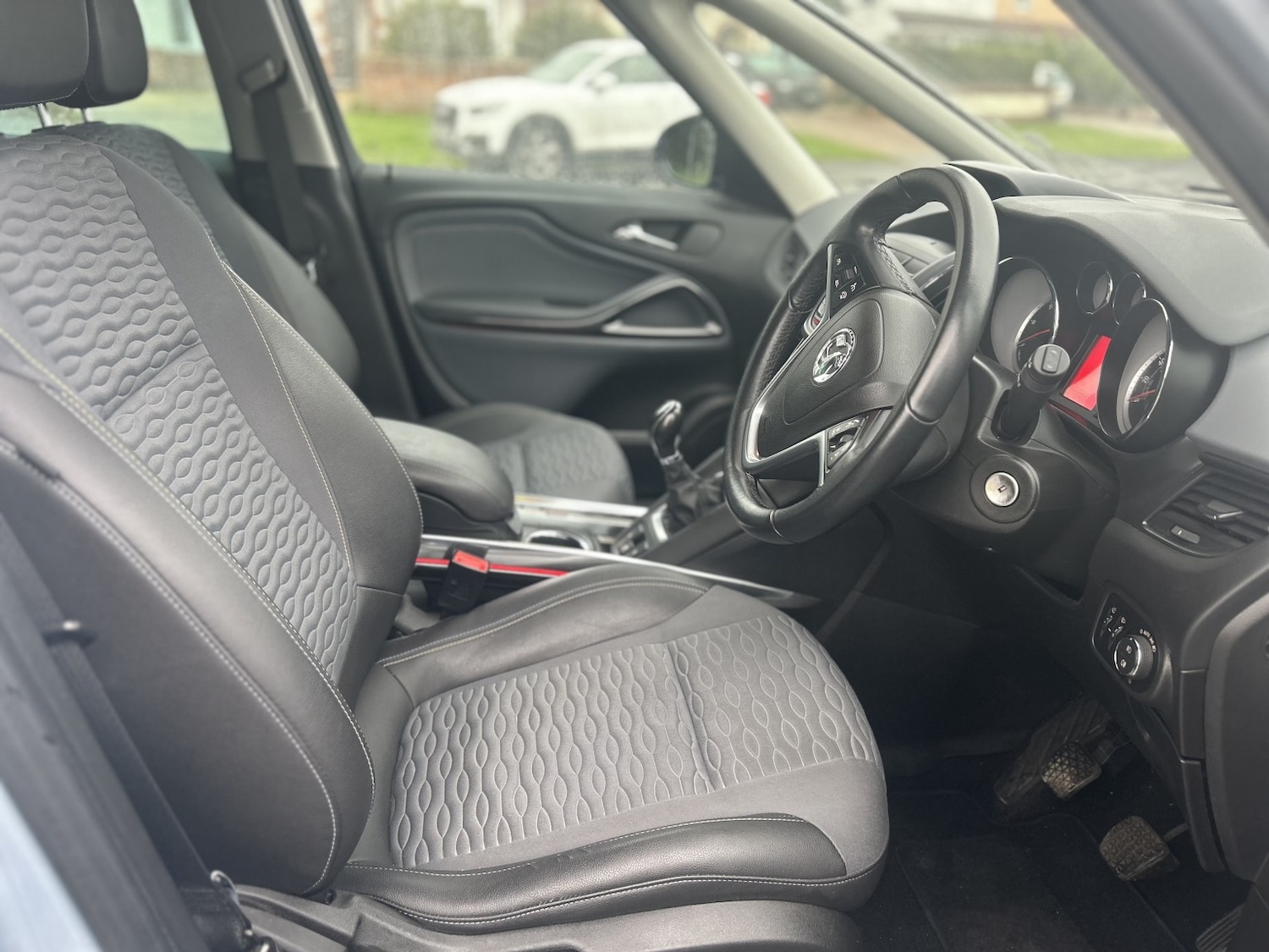 Used Vauxhall Zafira Tourer 2015 for sale - 76725556: Photo 9