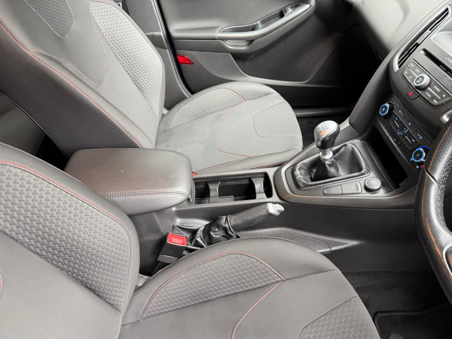 Used Ford Focus 2016 for sale - 76536791: Photo 15