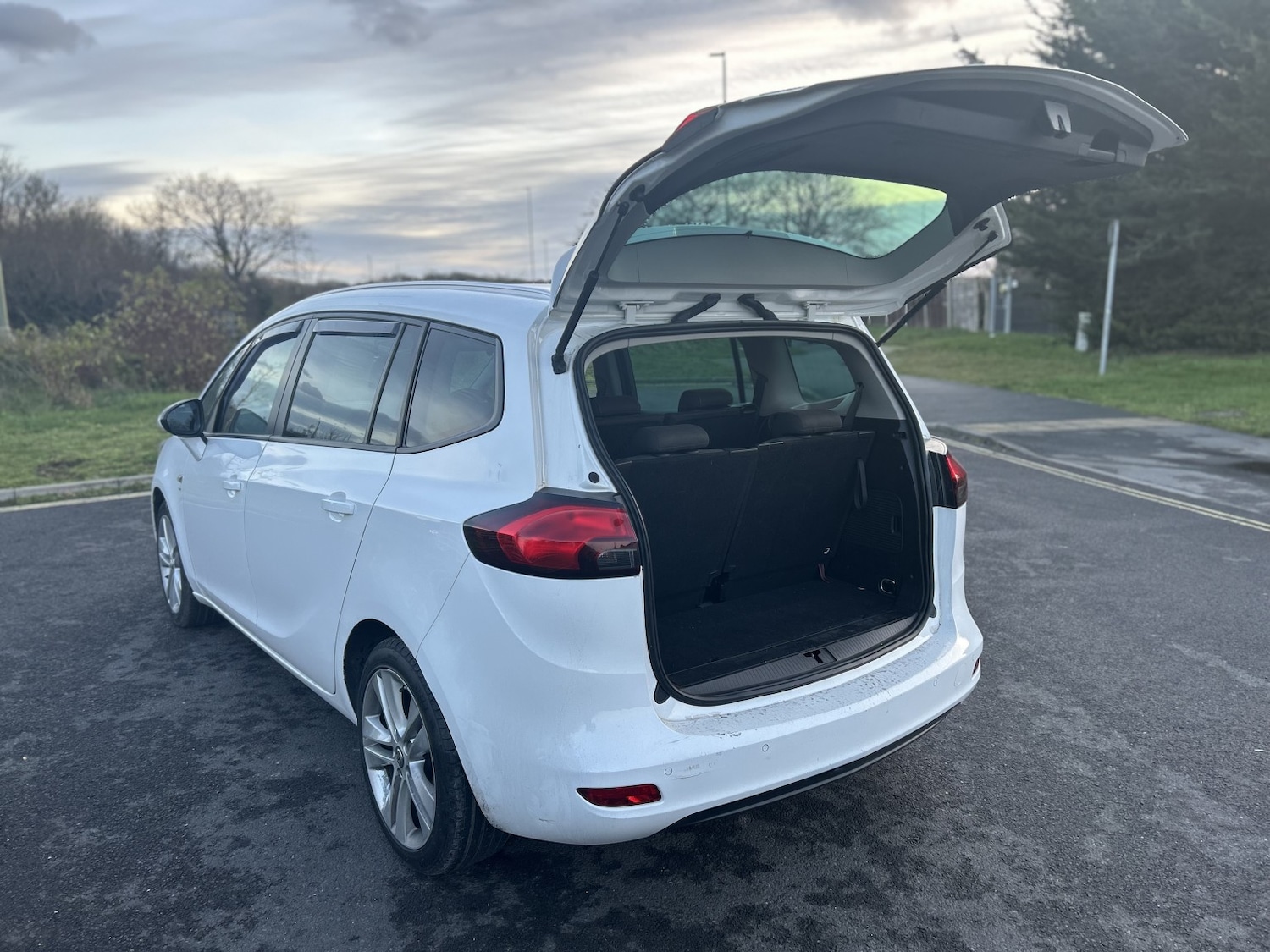 Used Vauxhall Zafira 2017 for sale - 77129488: Photo 19
