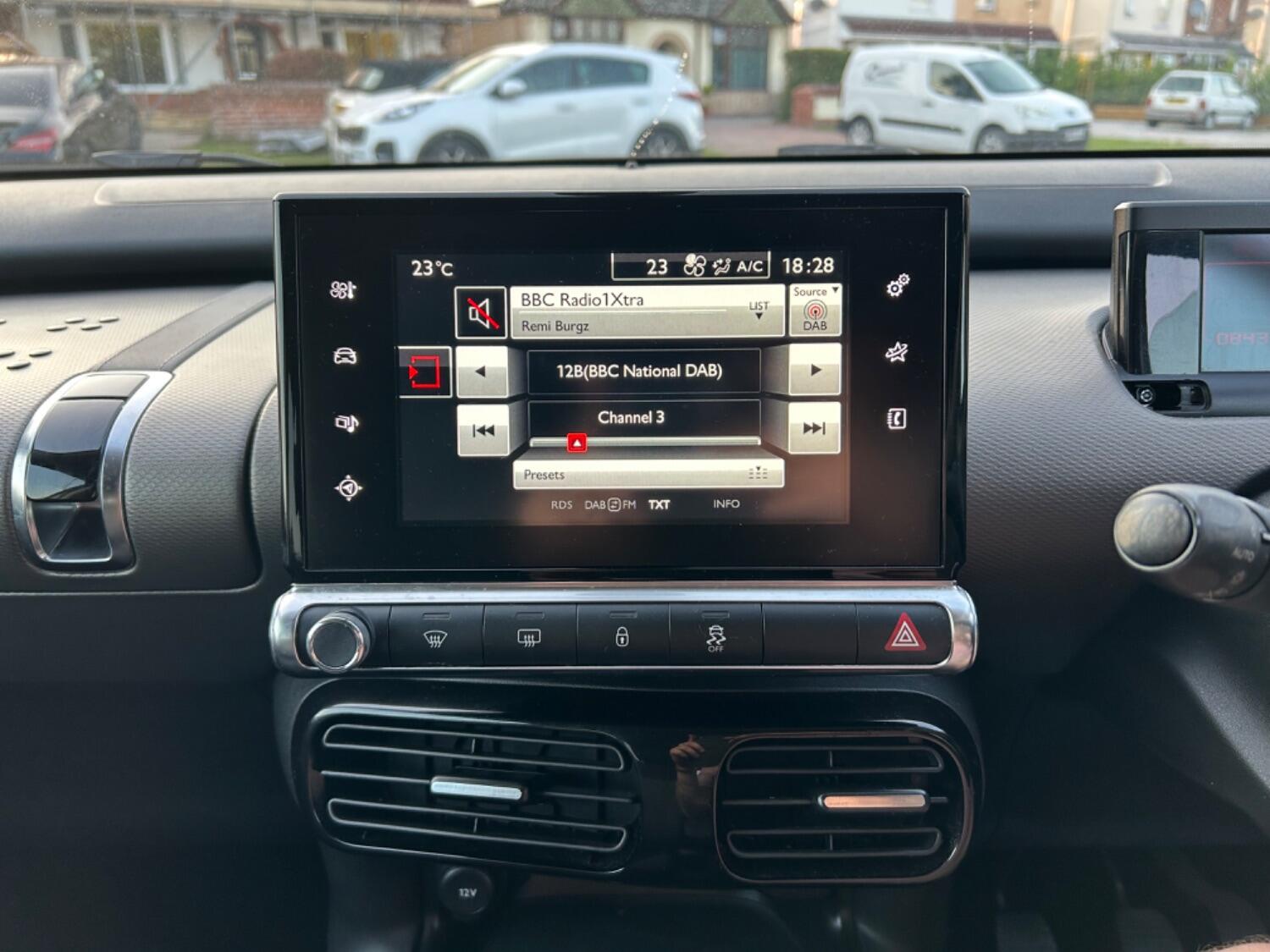 Used Citroen C4 Cactus 2015 for sale - 78168855: Photo 25