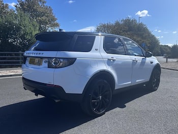 Used Land Rover Discovery Sport 2016 for sale - 79584007: Photo