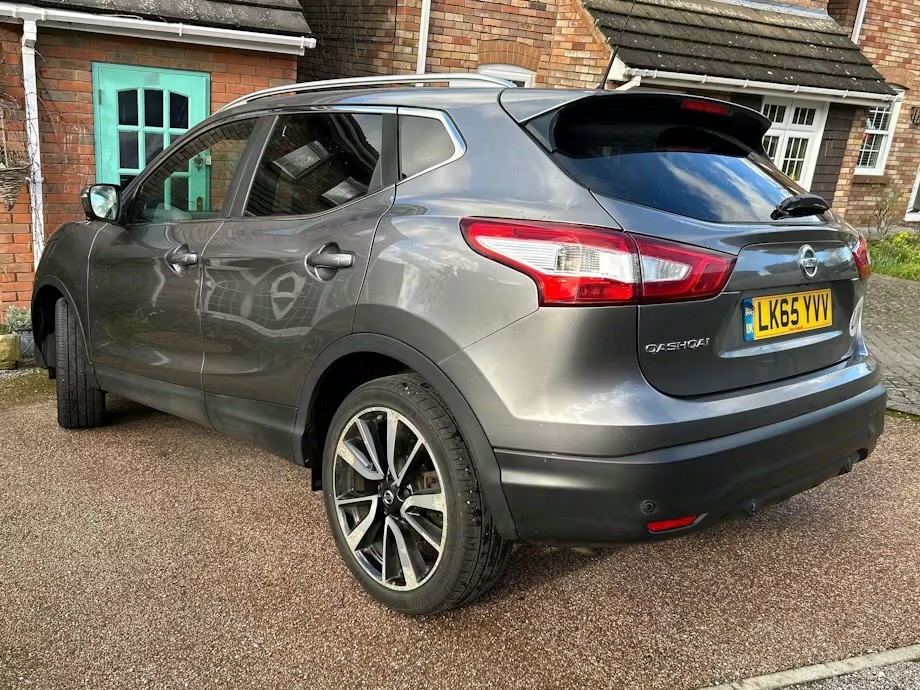 Used Nissan Qashqai 2015 for sale - 77357334: Photo 4