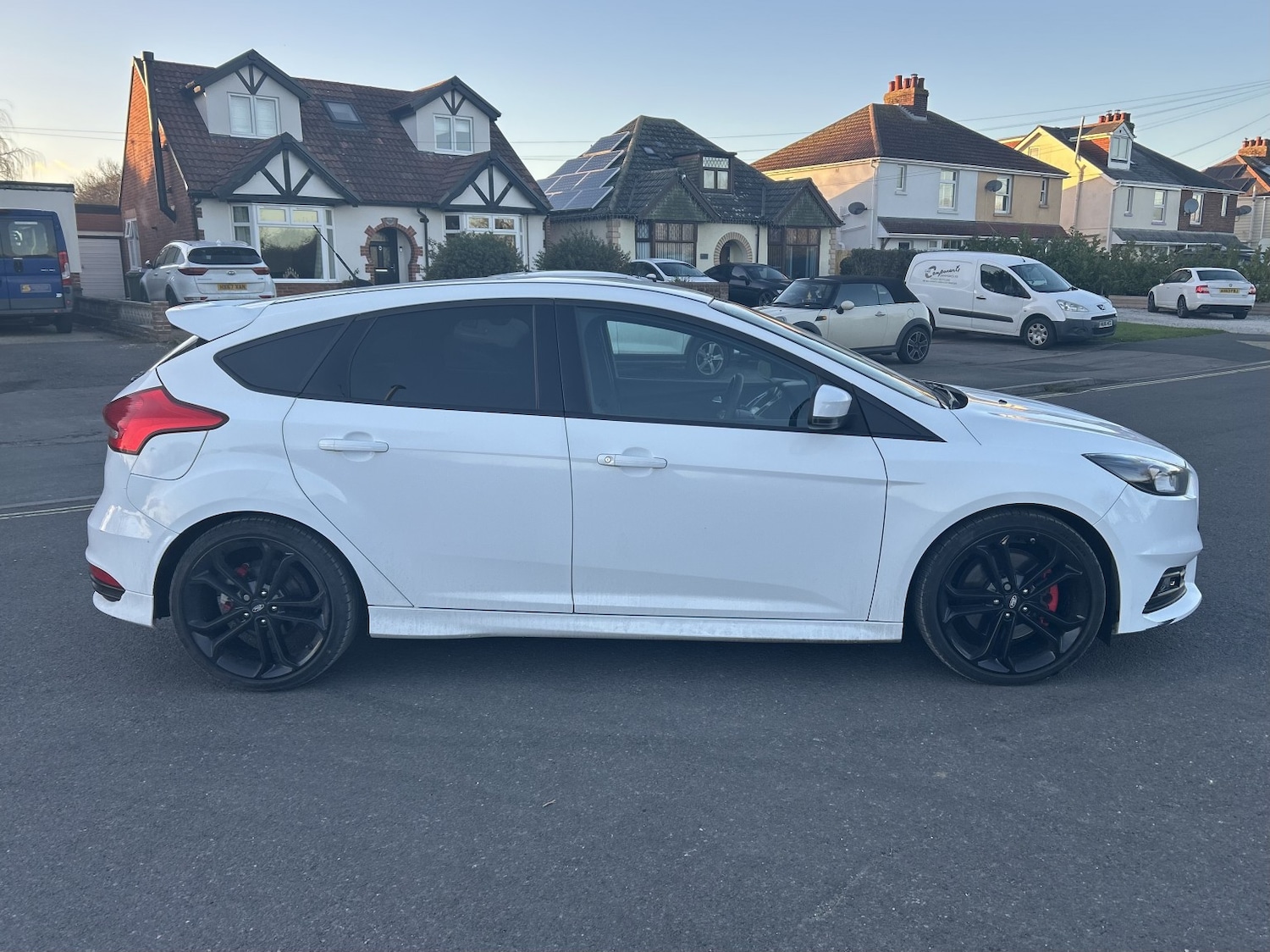 Used Ford Focus 2015 for sale - 77096929: Photo 2