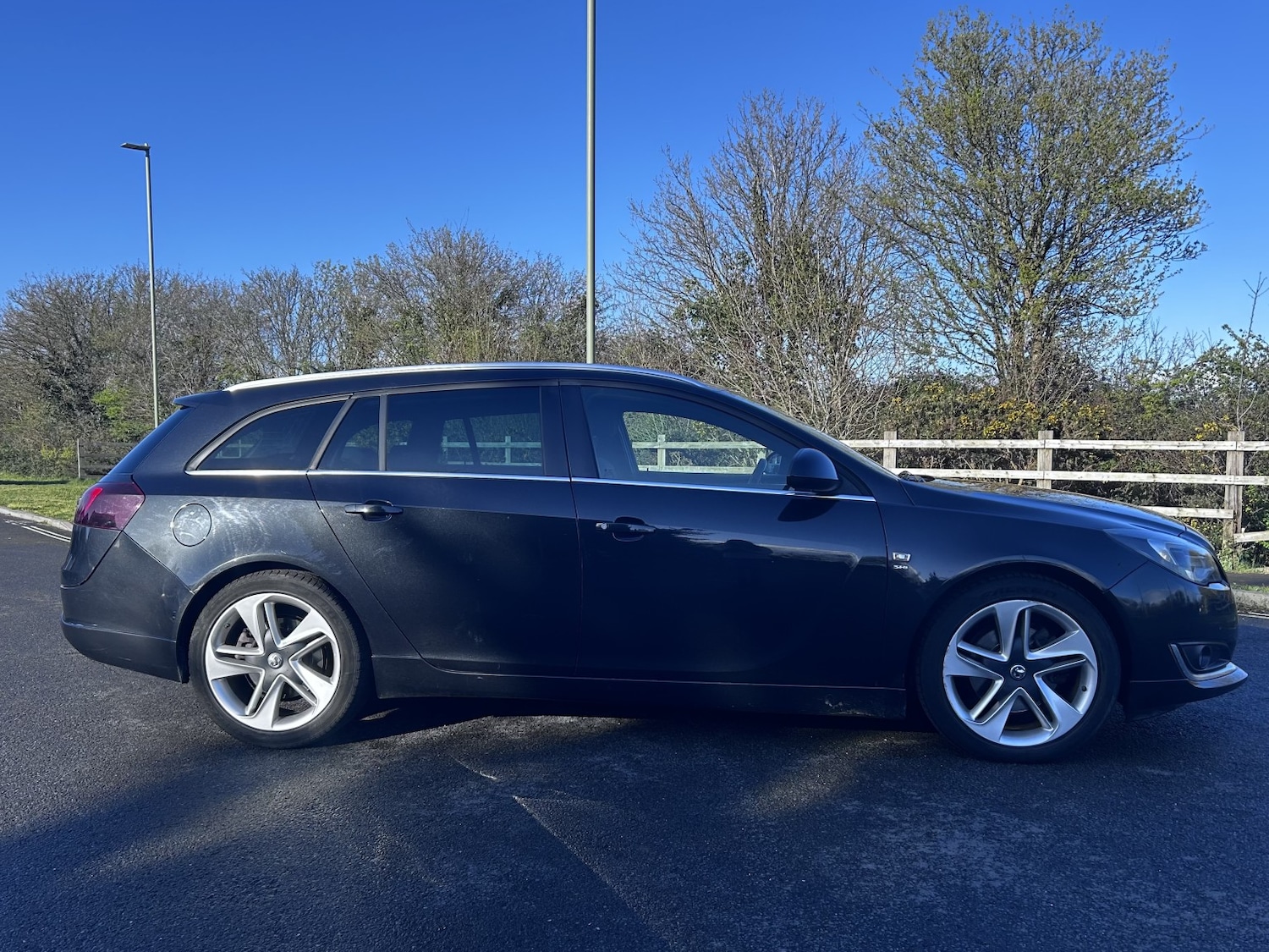 Used Vauxhall Insignia 2015 for sale - 78057128: Photo 2
