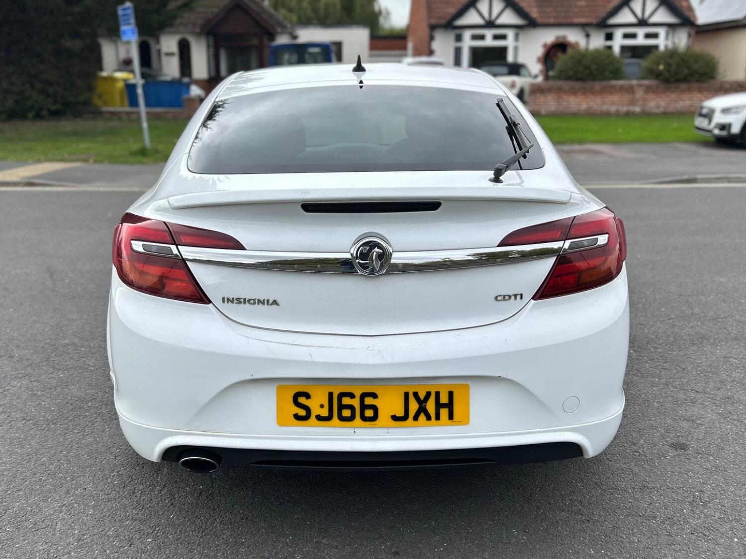 Used Vauxhall Insignia 2016 for sale - 77516163: Photo 2