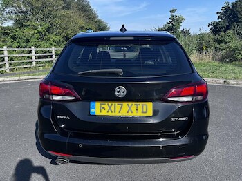 Used Vauxhall Astra 2017 for sale - 79010857: Photo