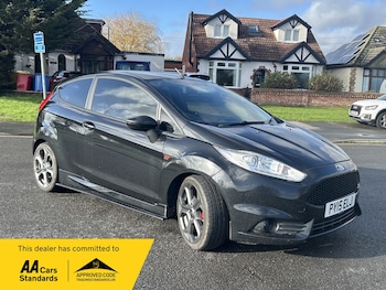 Used Ford Fiesta 2015 for sale - 77423420: Photo