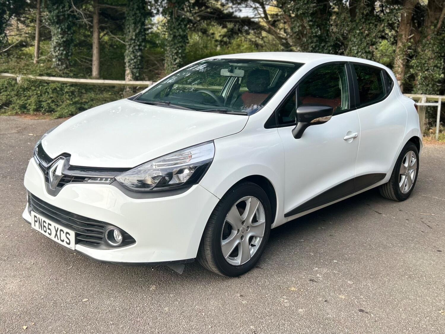 Used Renault Clio 2015 for sale - 76649847: Photo 7