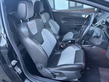 Used Ford Fiesta 2015 for sale - 77289125: Photo