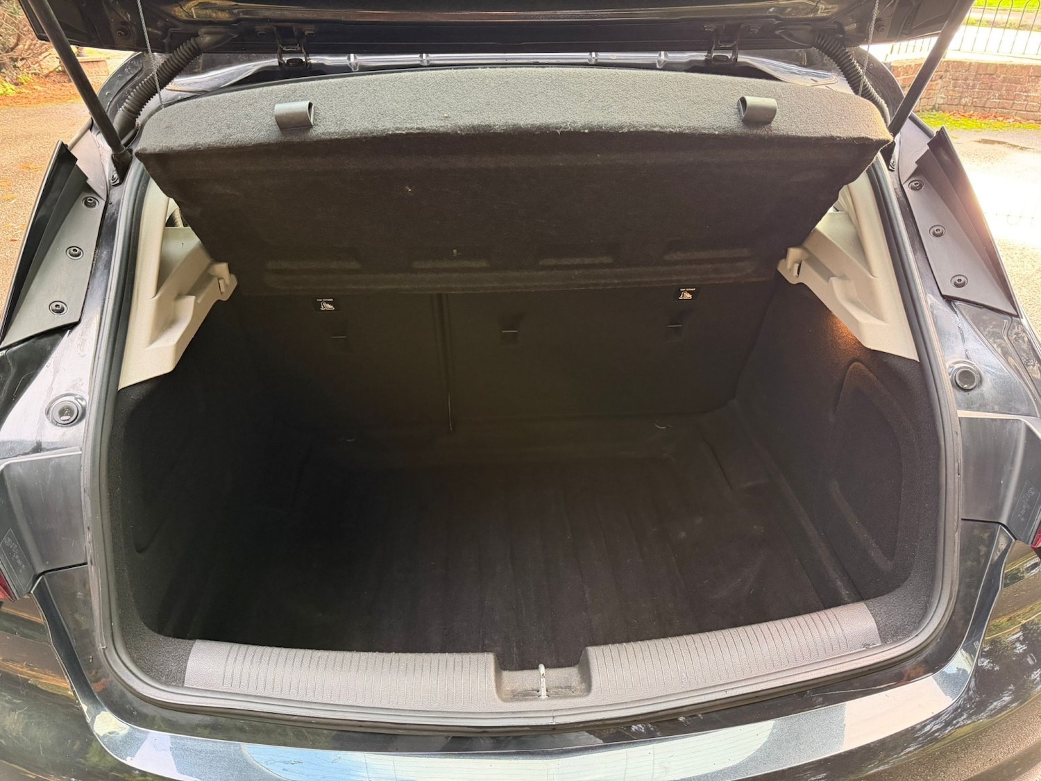 Used Vauxhall Astra 2017 for sale - 76536834: Photo 12