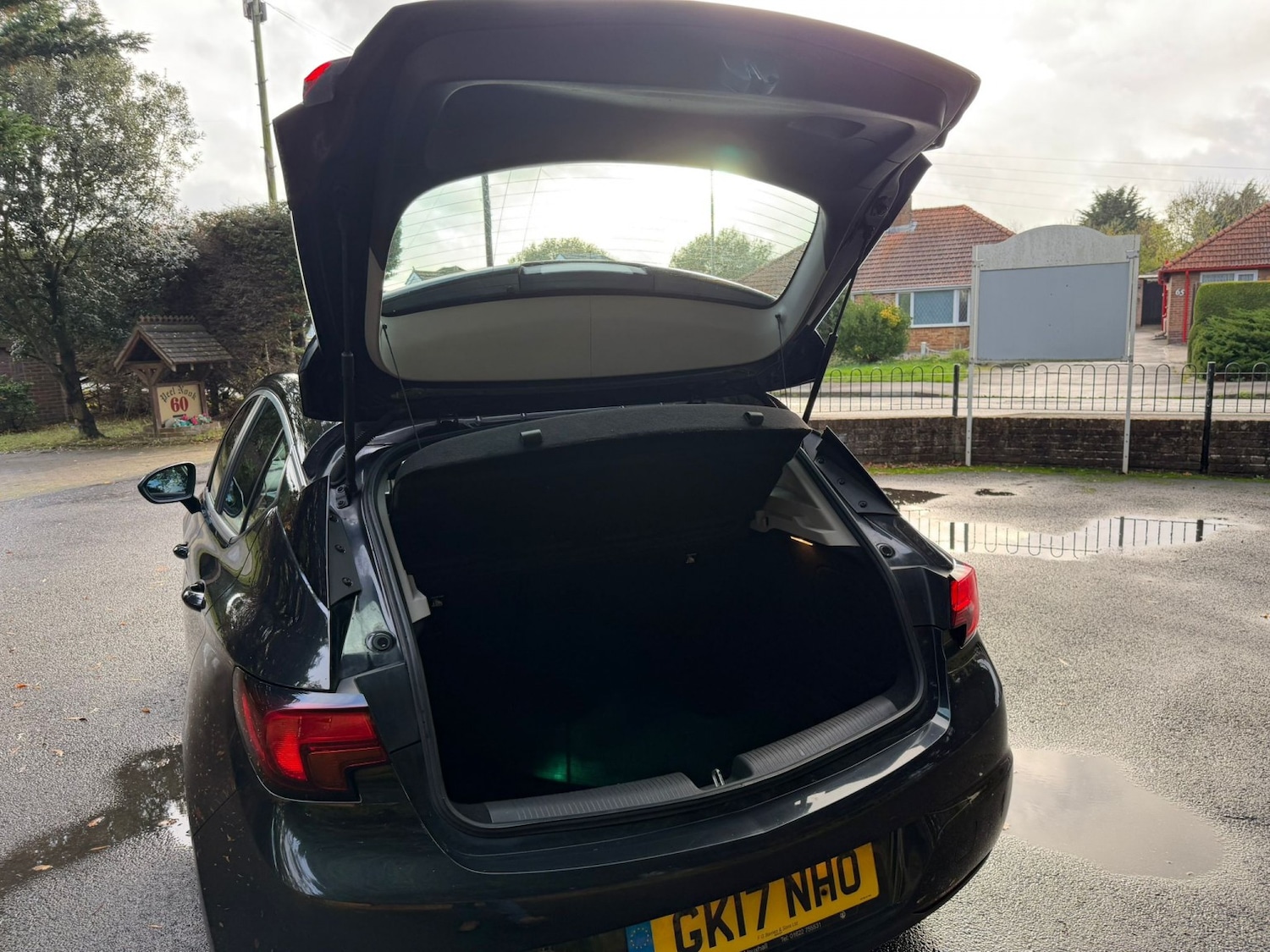 Used Vauxhall Astra 2017 for sale - 76536834: Photo 21