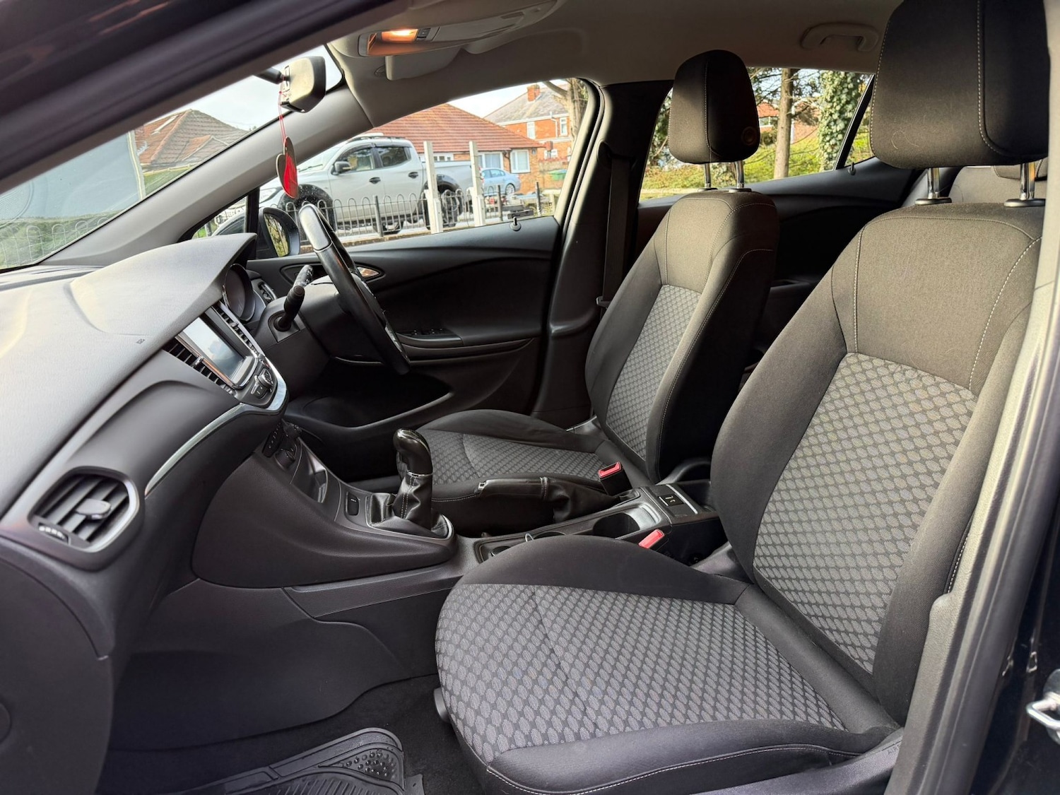 Used Vauxhall Astra 2017 for sale - 76536834: Photo 9