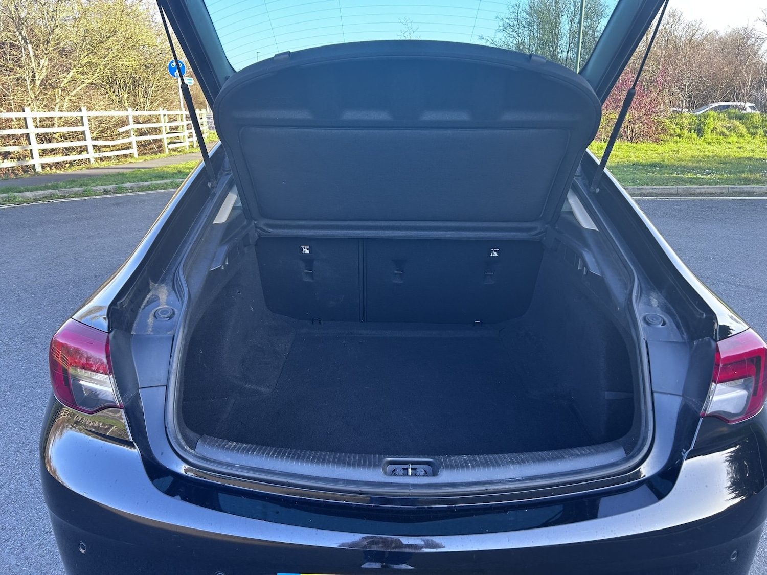 Used Vauxhall Insignia 2017 for sale - 77643796: Photo 17