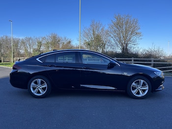 Used Vauxhall Insignia 2017 for sale - 77643796: Photo