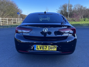 Used Vauxhall Insignia 2017 for sale - 77643796: Photo