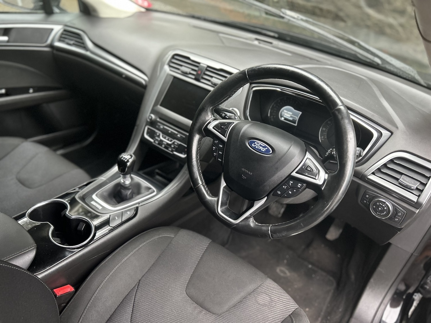 Used Ford Mondeo 2015 for sale - 76430970: Photo 10