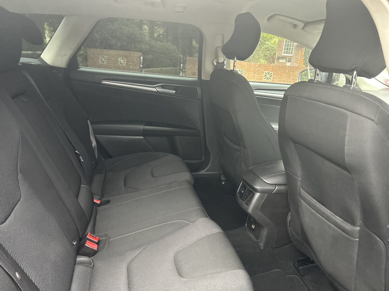 Used Ford Mondeo 2015 for sale - 76430970: Photo 11