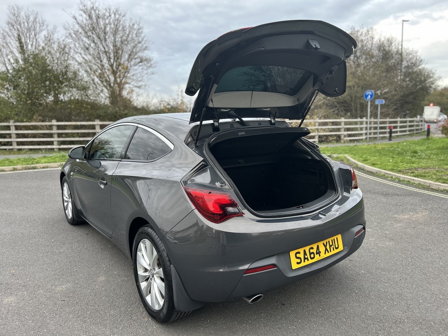 Used Vauxhall Astra GTC 2014 for sale - 76605815: Photo 18