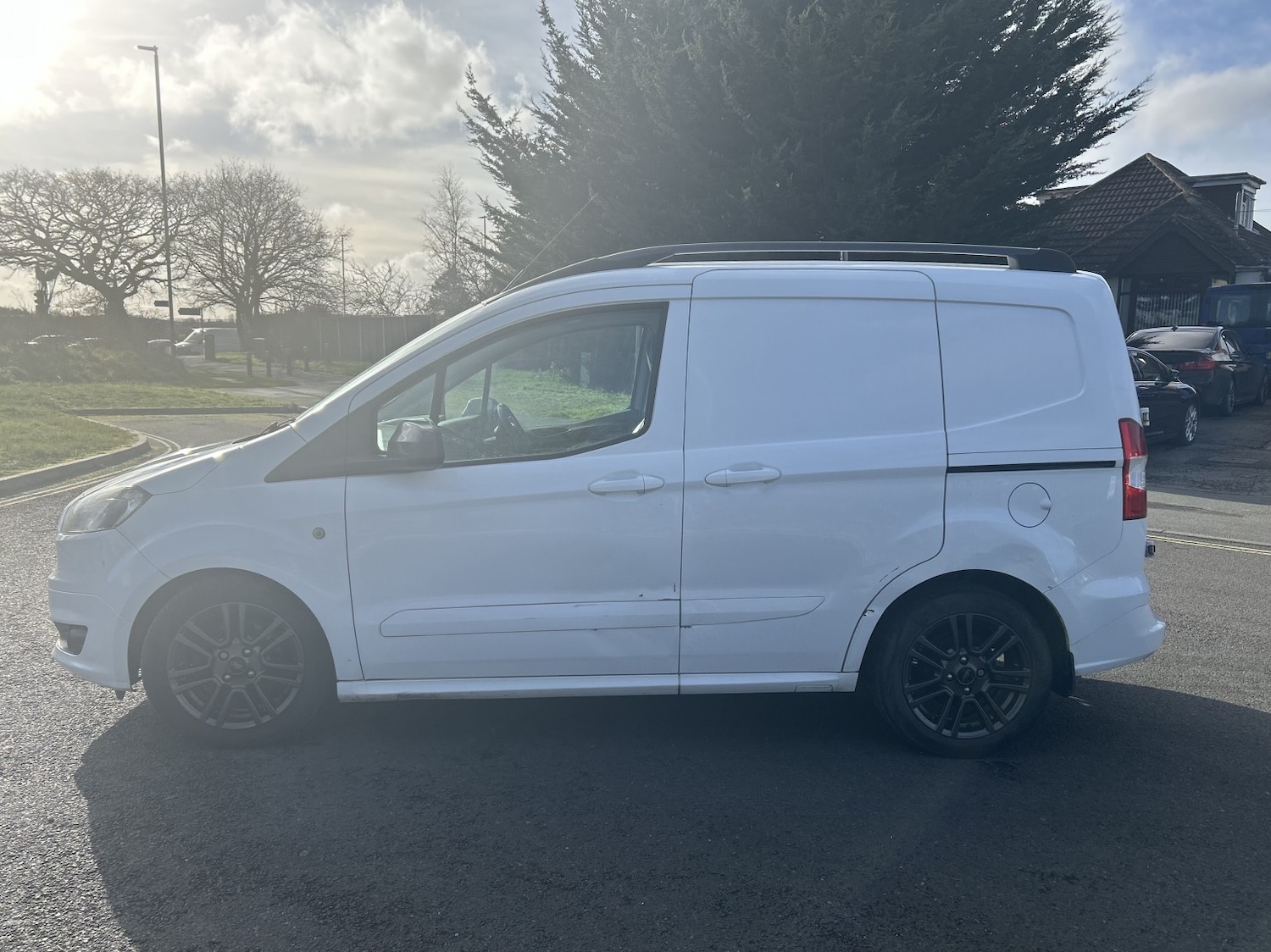 Used Ford Transit Courier 2017 for sale - 77289074: Photo 6