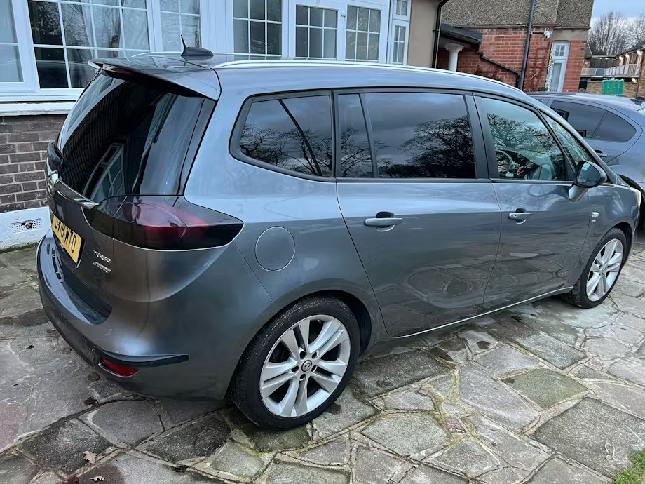 Used Vauxhall Zafira 2018 for sale - 77508421: Photo 2