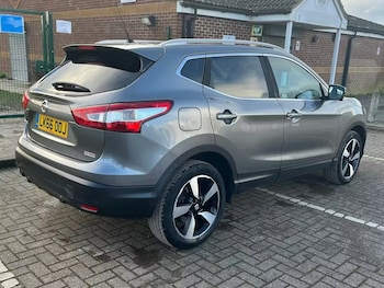 Used Nissan Qashqai 2016 for sale - 77541642: Photo