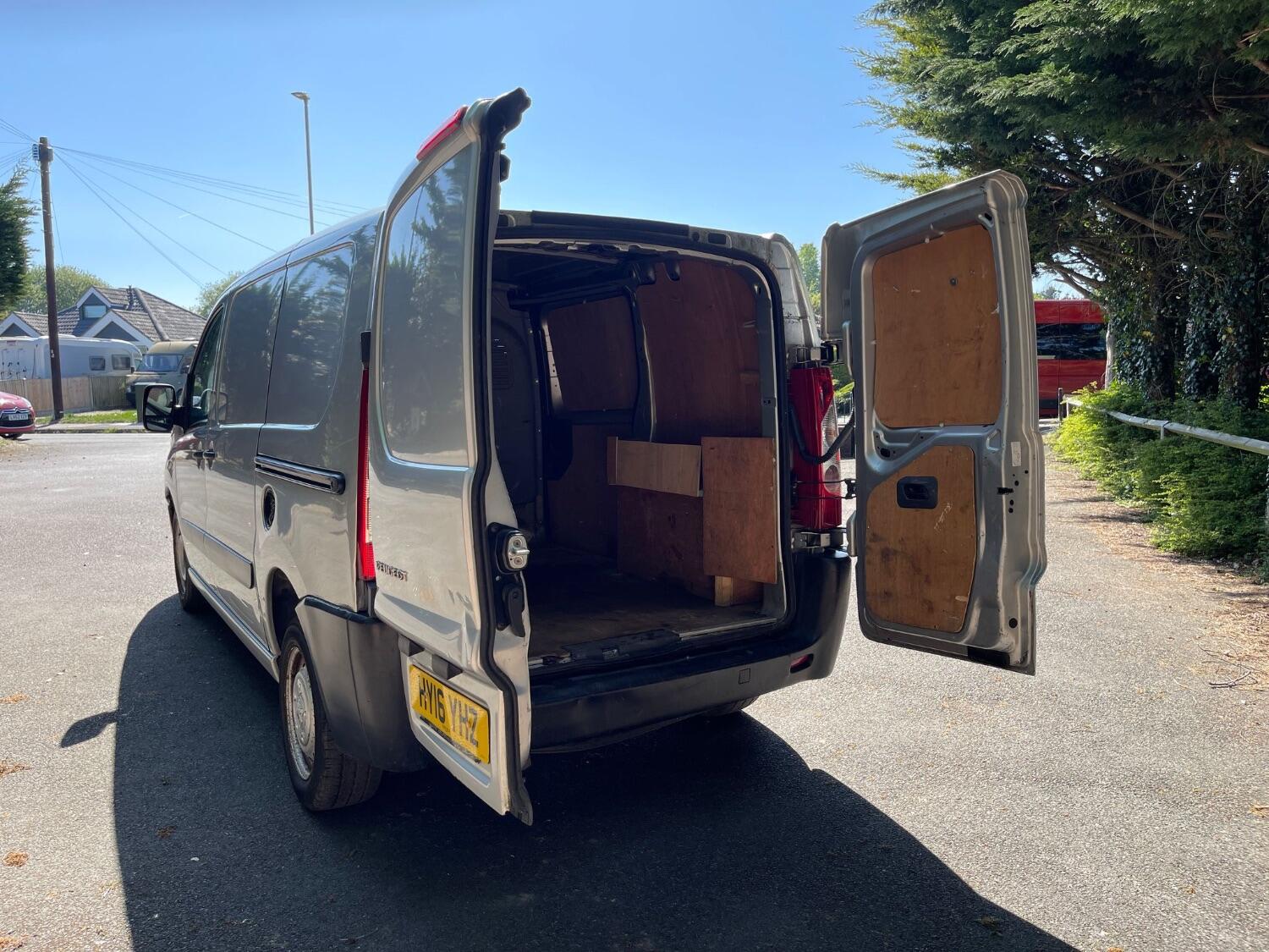 Used Peugeot Expert 2016 for sale - 77668681: Photo 21